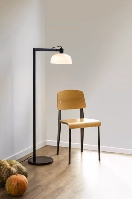 TATAWIN, Piantana per Interni, Faro Barcelona Colore: Bianco
