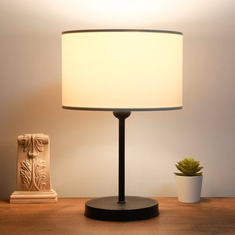 Opviq, lampada da tavolo di alta qualità interamente in metallo, color crema, altezza 37 cm, paralume 24 x 15 cm, cavo da 150 cm, attacco E27, max 40 W | Design elegante per ogni casa.