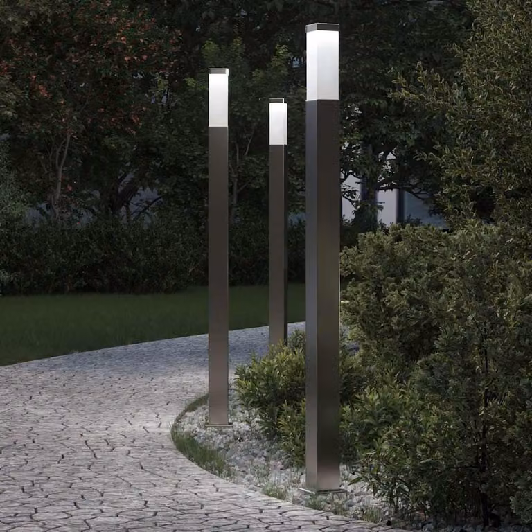 Set di 3 lampioni a palo vidaXL in acciaio inox color argento, altezza 110 cm, protezione IP44 per giardino e terrazza