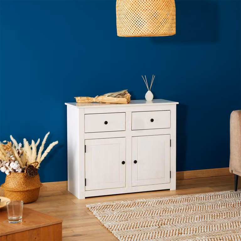 Comò PAULO bianco in legno massello, in stile rustico, con 2 ante e 2 cassetti. Credenza Mexico in pino, con ferramenta e maniglie in metallo
