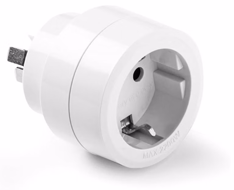 Famatel One Australian/Chinese to European 10 Ip20 Plug Adapter 250v White One Size / EU Plug 220V White One Size