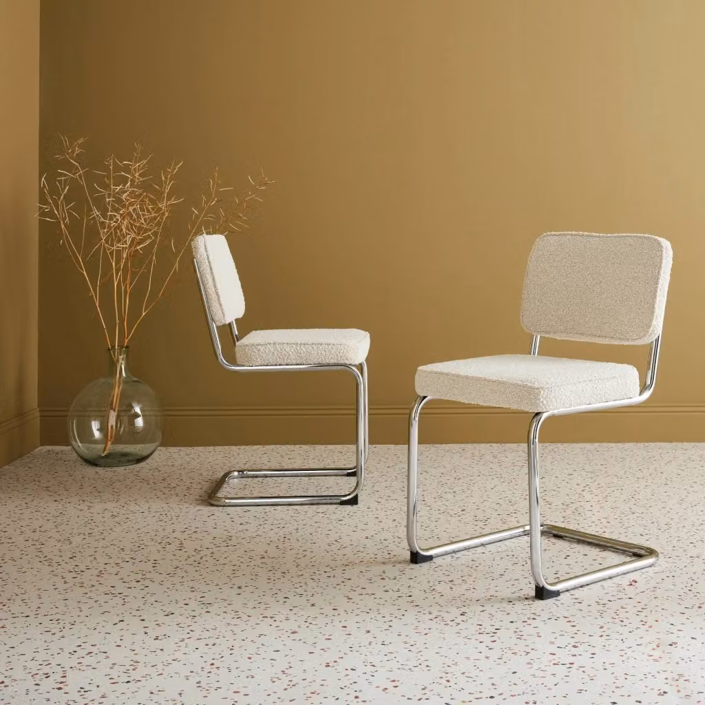 Set di 2 sedie Sweeek in tessuto bouclé bianco per sala da pranzo, cucina o ufficio in casa, H: 84.5 cm, L: 54.5 cm, P: 46 cm – 2