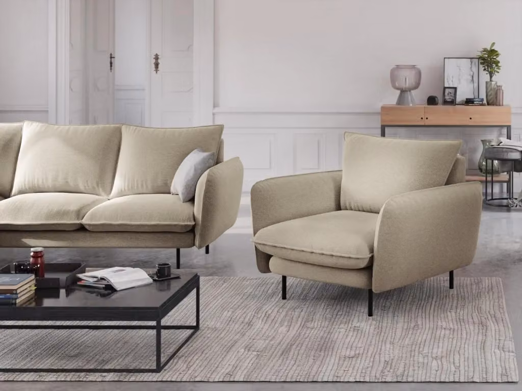 Poltrona Vienna Cosmopolitan Design in tessuto strutturato beige con struttura in metallo e braccioli – 2
