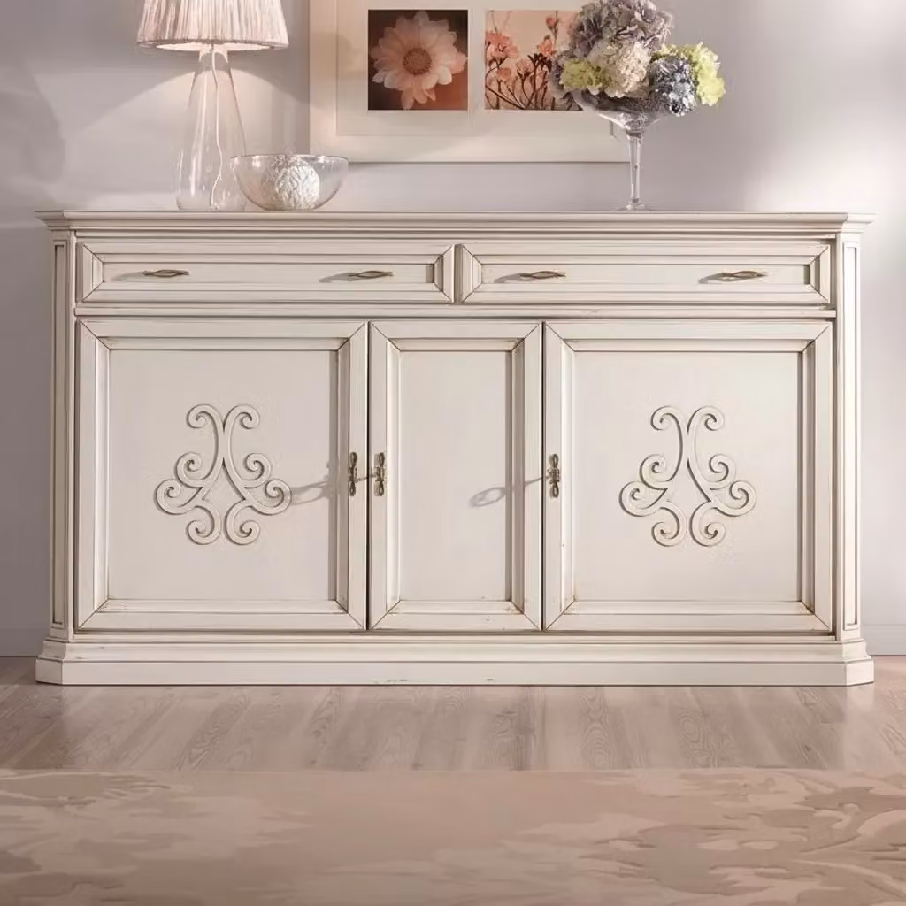Credenza classica Mobili 2G con 3 porte e 2 cassetti in legno bianco anticato L: 196 cm, P: 50 cm, H: 110 cm