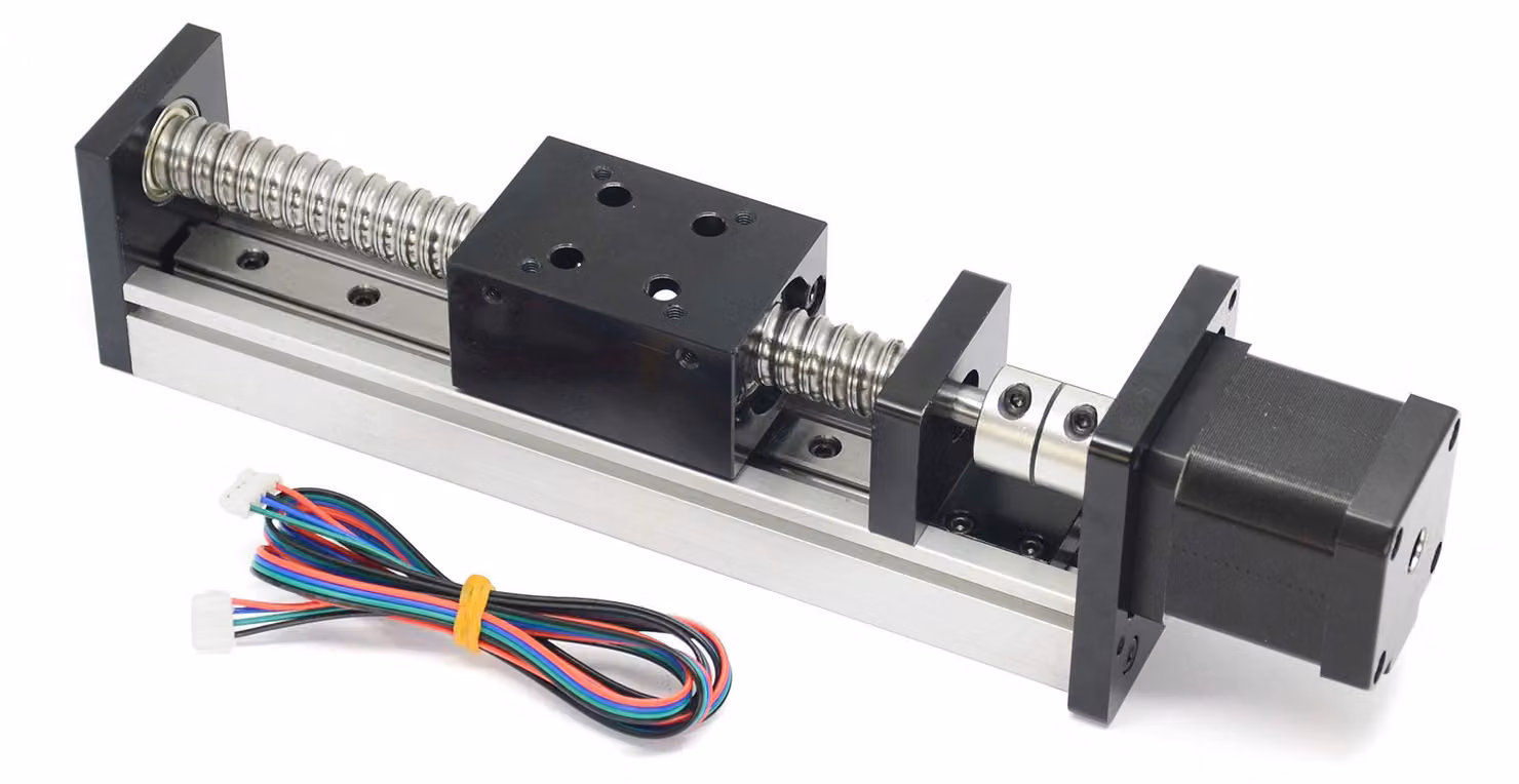 Sistema di avanzamento lineare da 100 mm con vite a ricircolo di sfere e motore passo-passo per macchine CNC