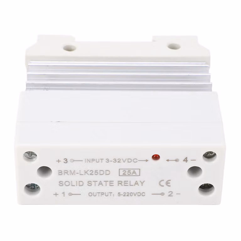 Relè a stato solido – DC-DC Ingresso 3-32 V, uscita 5-220 V, 25 A, monofase, SSR compatto con dissipatore di calore