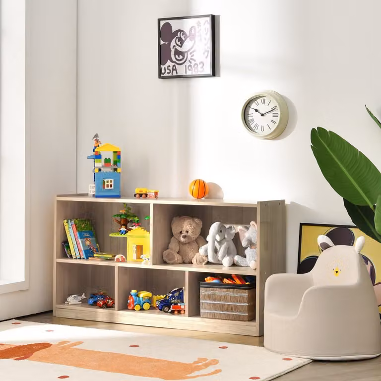 Set tavolo, 2 sedie ergonomiche e libreria a 5 scompartimenti Costway in legno naturale per bambini