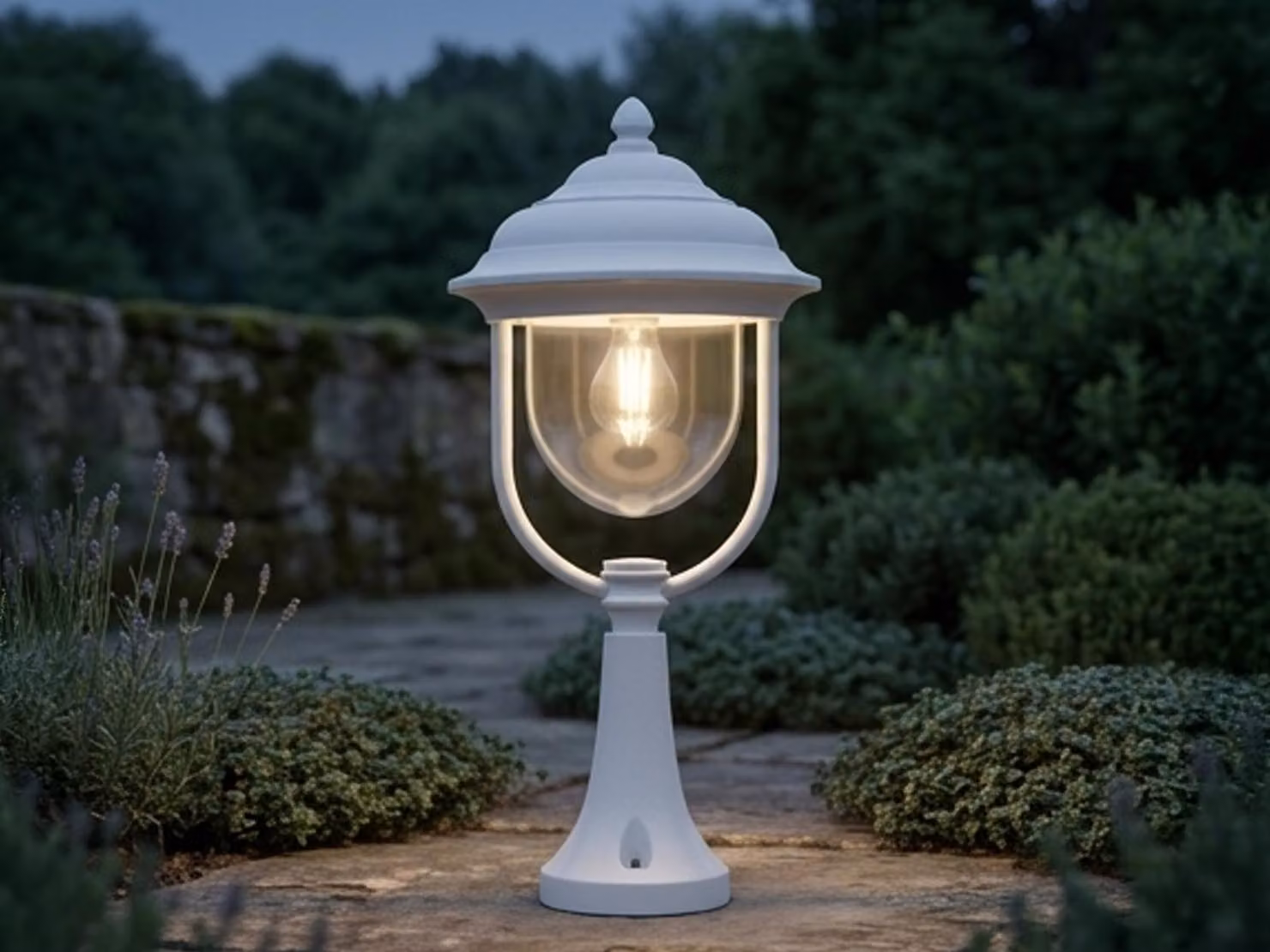 Lampada da terra a LED bianca in stile rustico, lanterna da giardino per l'illuminazione dei vialetti, H: 54 cm