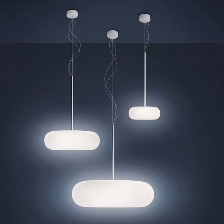 Artemide Lampada a sospensione Itka, dimmerabile, Bianco / Opale, Soggiorno / Sala da pranzo, Vetro, Moderno, Lampada a sospensione