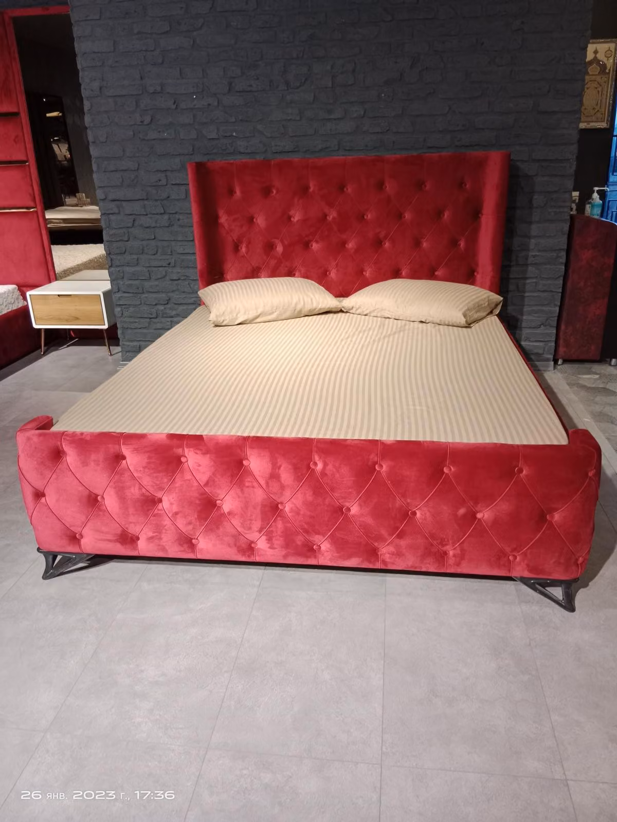 Schlafzimmer Chesterfield Bett Designer Betten Polster Luxus Hotel Rot