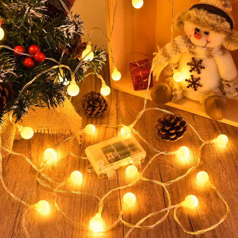 Catena luminosa a LED, lunghezza 6 metri, 40 globi bianco caldo, alimentazione a batteria, grado di protezione IP65