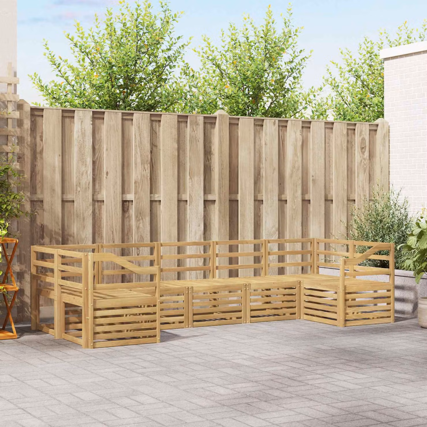Set di divani da esterno vidaXL in legno di acacia massello con cuscini bianchi e marroni, composizione a L con 7 pezzi per giardino o terrazza
