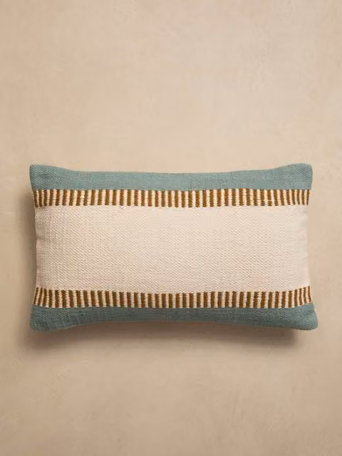 Cuscino rettangolare Rail Kenay Home, motivo a righe verde, giallo e bianco, in cotone con rivestimento lavabile e rimovibile
