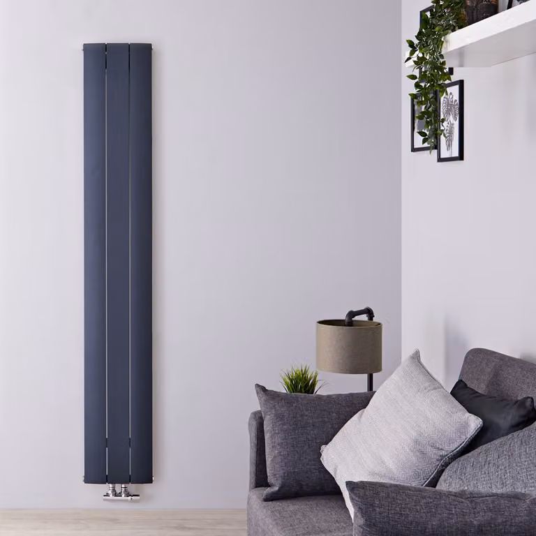 Radiatore di Design Verticale Antracite in Alluminio - 1600 x 280mm - 570W - Aurora