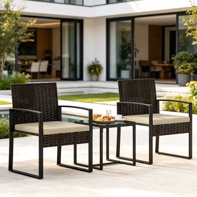Set salotto da giardino Minimal composto da 1 tavolo e 2 sedie in polyrattan e vetro, disponibile nei colori nero o marrone