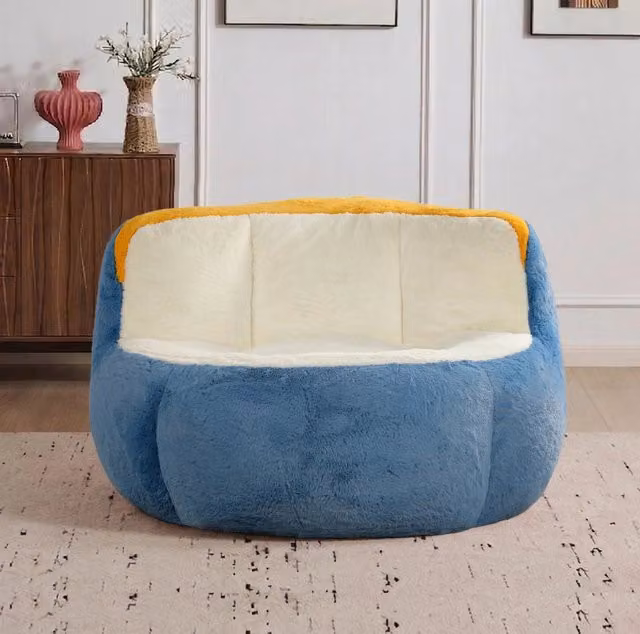 Poltrona sacco grande multicolore in pelliccia sintetica con imbottitura sagomata per riposo