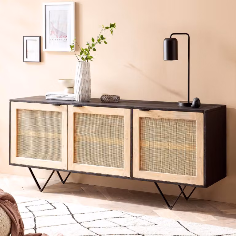 Credenza di design in legno massiccio FineBuy 175cm cassettiera in mango con 3 ante in rattan wickerwork nero