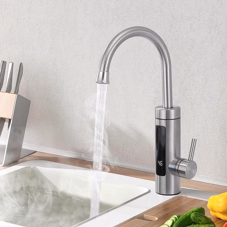 Rubinetto elettrico con resistenza integrata, 230 V, con LED, rotazione a 360°