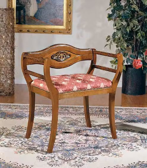 Poltrona imbottita in legno di faggio con fregio oro Mobili 2G L/P/H: 73 x 38 x 66 cm – 2