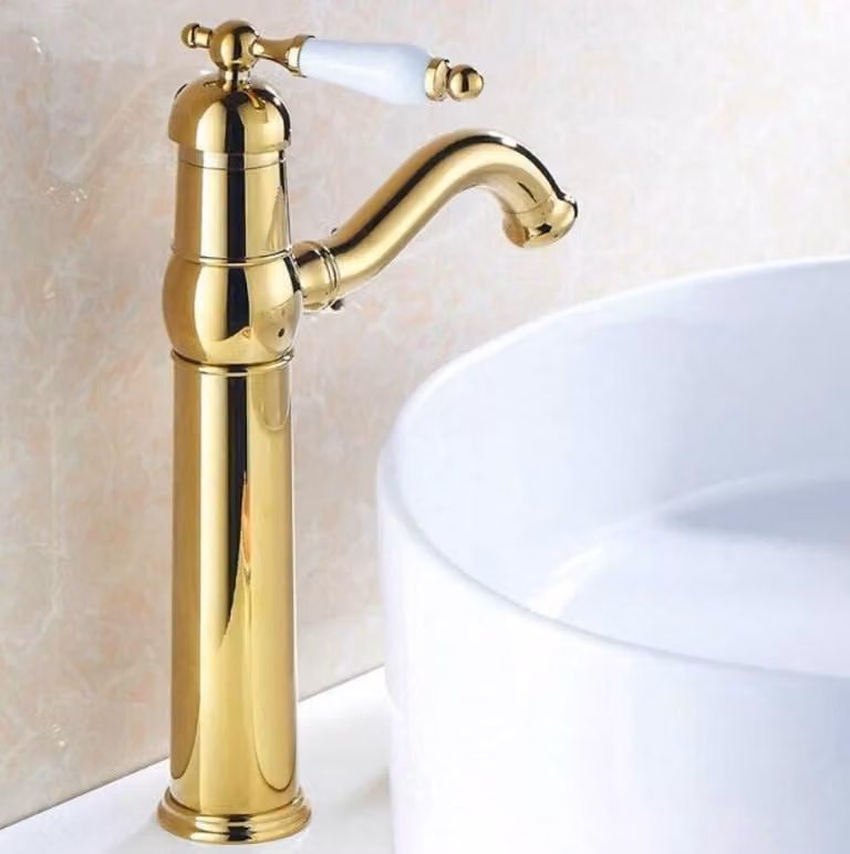 Rubinetto per bagno - Miscelatore girevole con finitura dorata