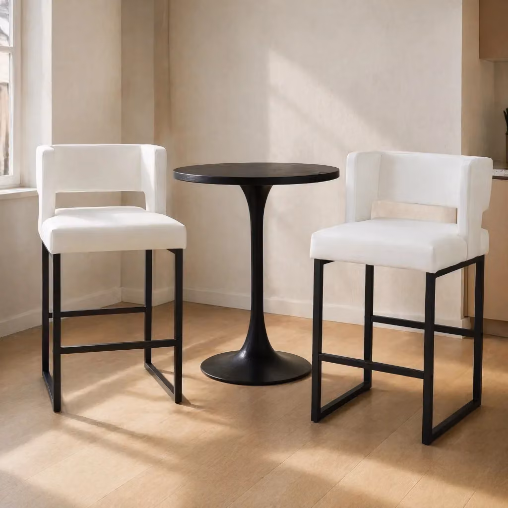 Sgabello da bar MIVRAY con seduta imbottita in ecopelle bianca e gambe in metallo nero, Altezza: 91,4 cm – 2