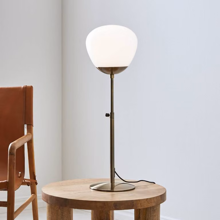 Markslöjd Lampada da tavolo Rise, Ottone / Oro, Soggiorno / Sala da pranzo, Metallo, Lampada da tavolo