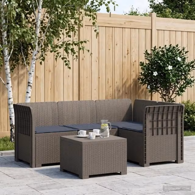 Divano da giardino 4 posti con cuscini aspetto rattan PP 3444013