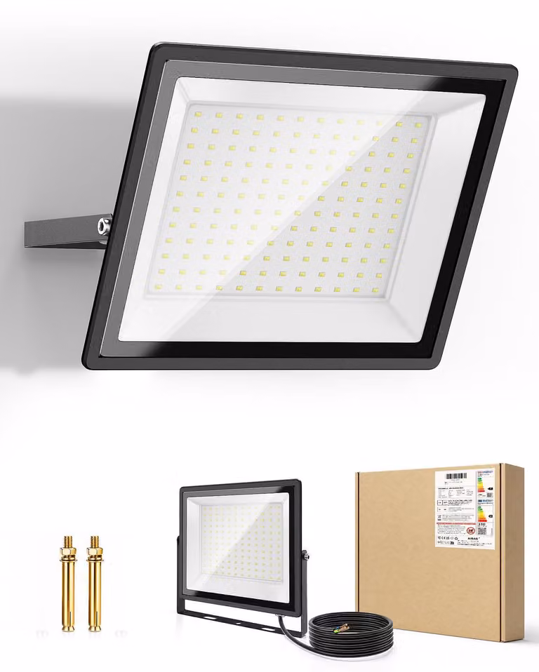 Faretto LED da 150 W, 16500 lumen, 6500 K, grado di protezione IP66, angolo di illuminazione di 160°