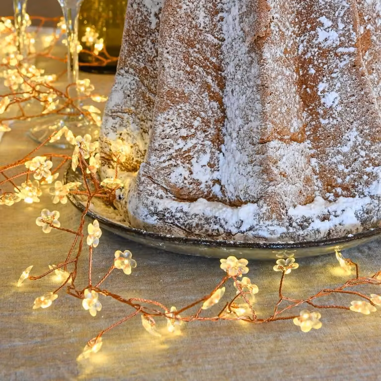 Catena luminosa con fiori, 2 metri, 160 LED bianco caldo, timer, grado di protezione IP20