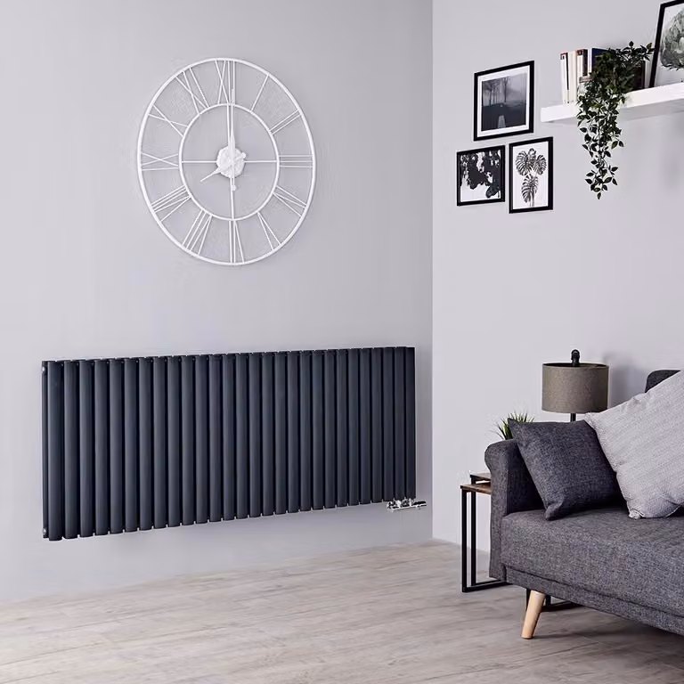 Radiatore Orizzontale Antracite di Design con Attacchi Centrali - 2070W - 635 x 1647mm - Revive Caldae