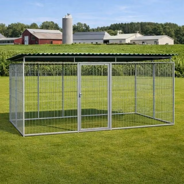 Box per cani da esterno SIDERBOX in metallo zincato con tettoia e pavimento rialzato, L: 400 cm, P: 200 cm, H: 180 cm
