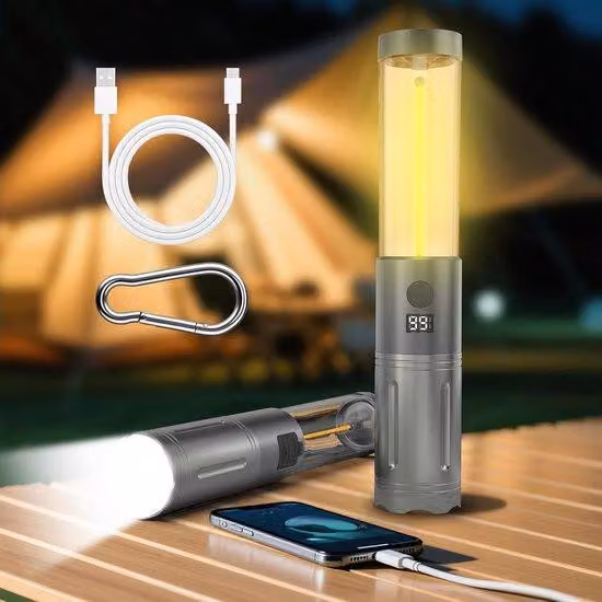 Lampada a LED con 2 batterie ricaricabili da 1,6 Ah, fascio luminoso telescopico, porta USB, display LCD, impermeabile, ideale per il campeggio e le attività all'aperto