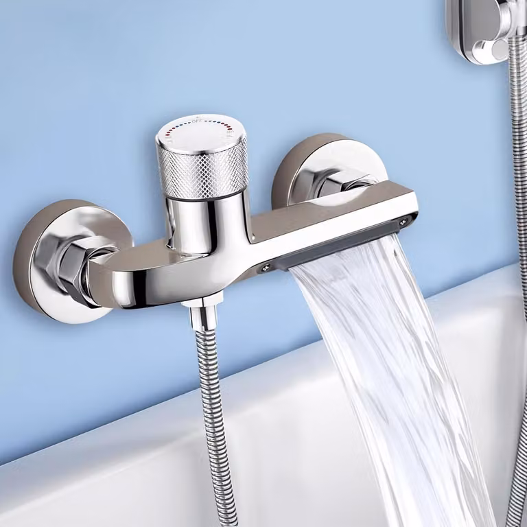 Termostato per miscelatore doccia, in ottone, con 2 uscite acqua, dotato di pulsante di sicurezza, colore argento, per bagno
