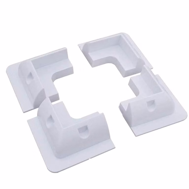 Supporti angolari in ABS per pannelli solari, set da 4 pezzi, adatti per camper, caravan e imbarcazioni, colore bianco. IVA 0%.