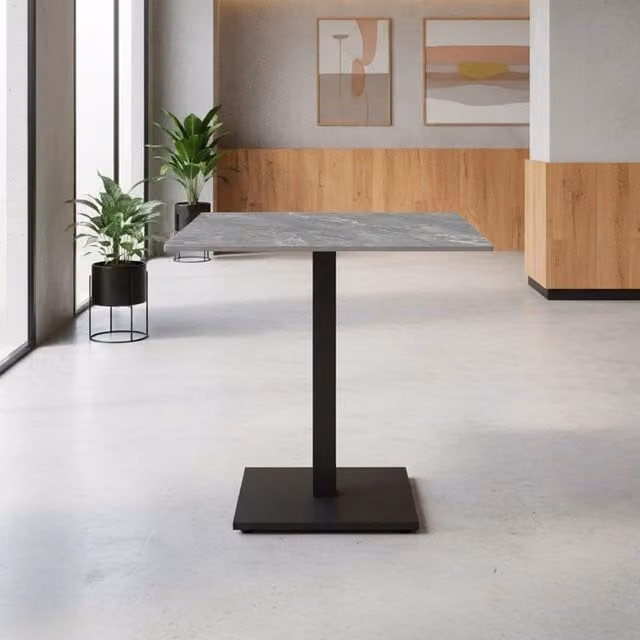 Tavolo quadrato Elora 70x70 con piano in ceramica effetto marmo grigio e struttura nera set 2 pz