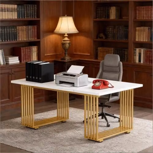Scrivania da ufficio moderna Mivray con piano in legno e gambe in metallo, bianco e oro, L: 180 cm, P: 79 cm, H: 78 cm
