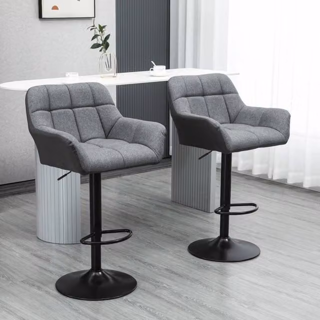Set di 2 sgabelli da bar OKWISH girevoli con schienale e poggiapiedi in pelle rigenerata grigio, L 57,5 cm x P 52,5 cm x H 93-114 cm