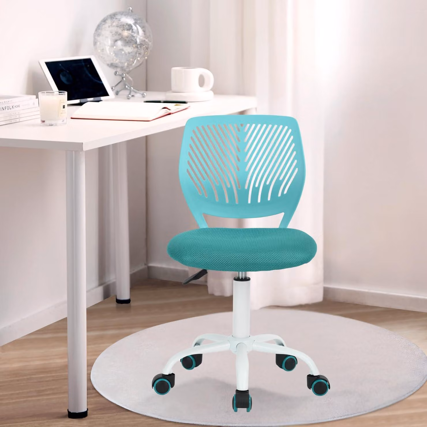 Sedia girevole per bambini, regolabile in altezza, con schienale forato, colore verde