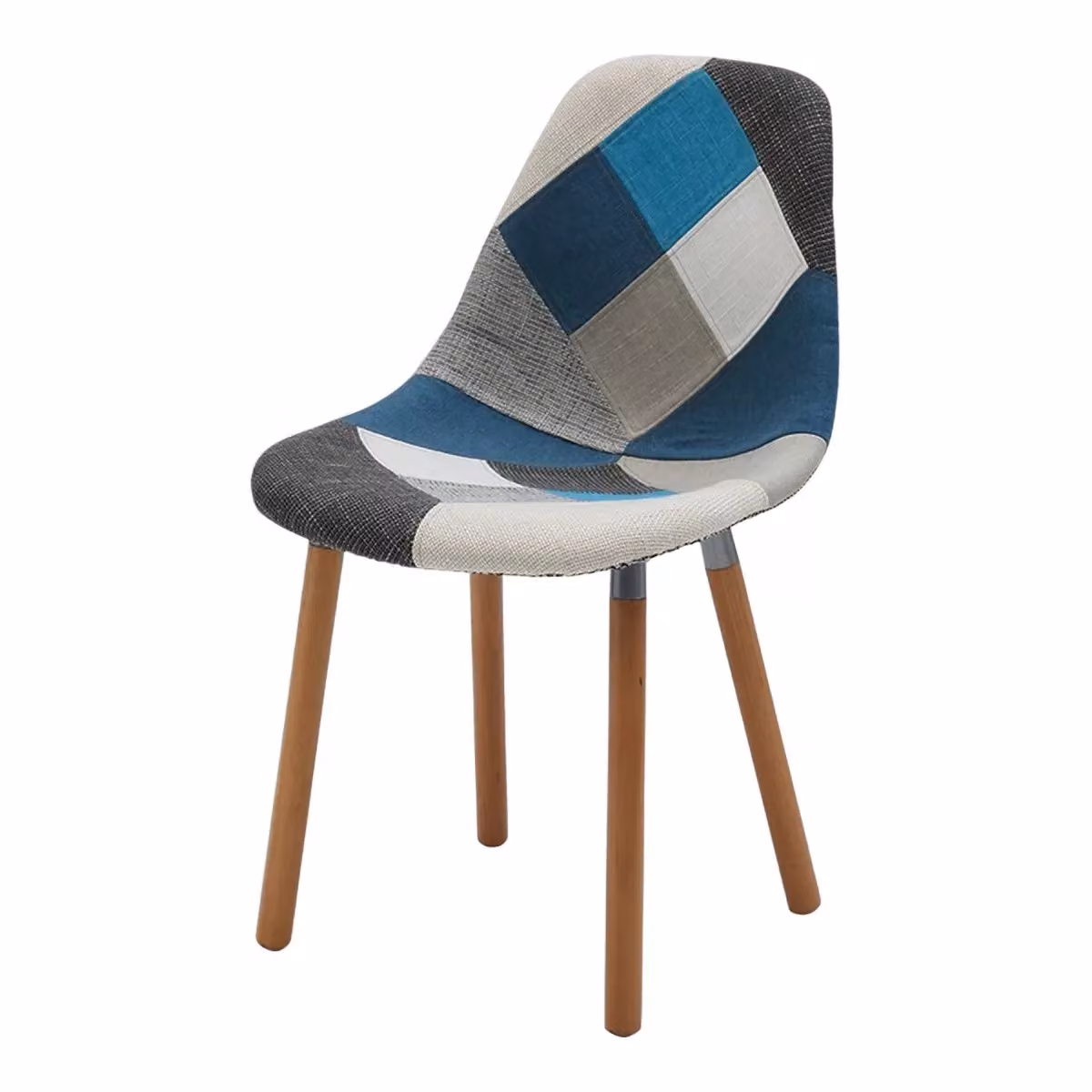 Set di 2 sedie moderne patchwork in tessuto multicolore azzurro e grigio con struttura in legno di faggio Mobili 2G L: 47 cm, P: 58 cm, H: 84 cm – 2