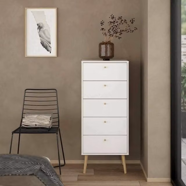 Cassettiera Yaounde DMORA bianca per camera da letto e soggiorno, L: 50 cm, P: 39 cm, H: 120 cm – 1