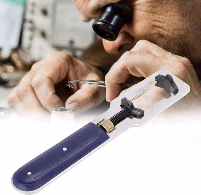 Set di strumenti universali per la riparazione di orologi, ideale per aprire le casse degli orologi. Include un apri-orologi a tre punte e un kit di riparazione per orologi