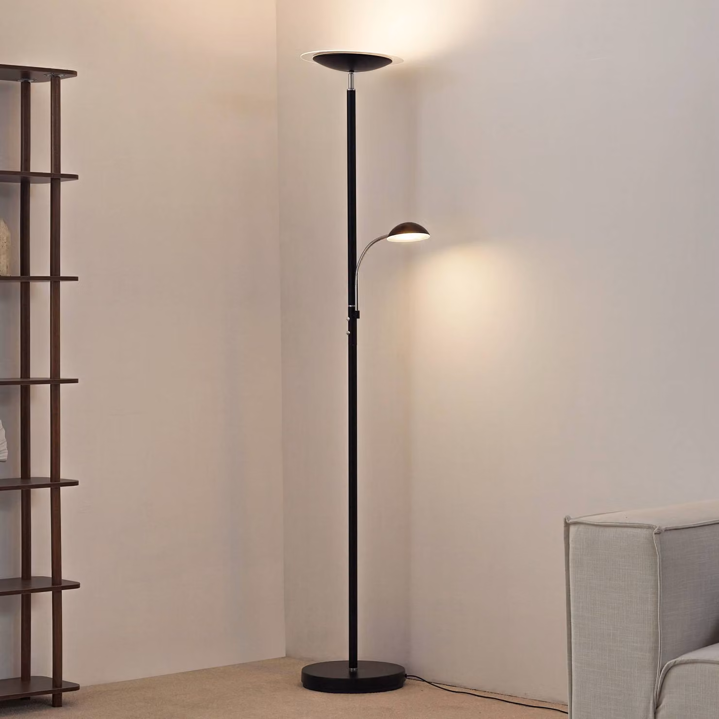 Lampada da terra con luce lettura MALEA Lindby, dimmerabile, Nero, Soggiorno / Sala da pranzo, Metallo, Moderno, Lampada LED da terra