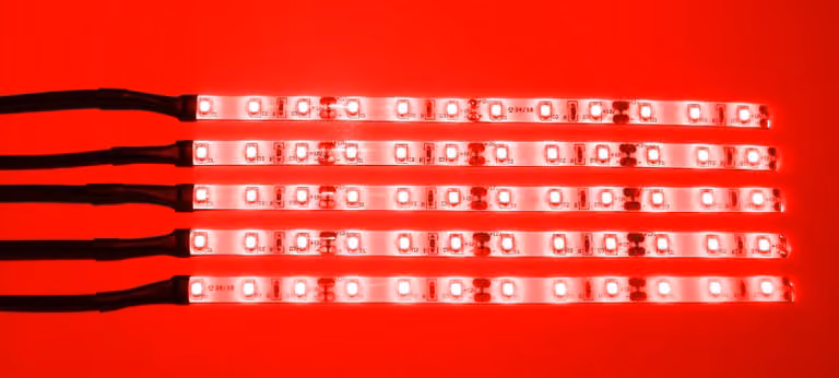 6649 Illuminazione a scaffale a LED 5 x 0,3 m incl. alimentatore Colore rosso