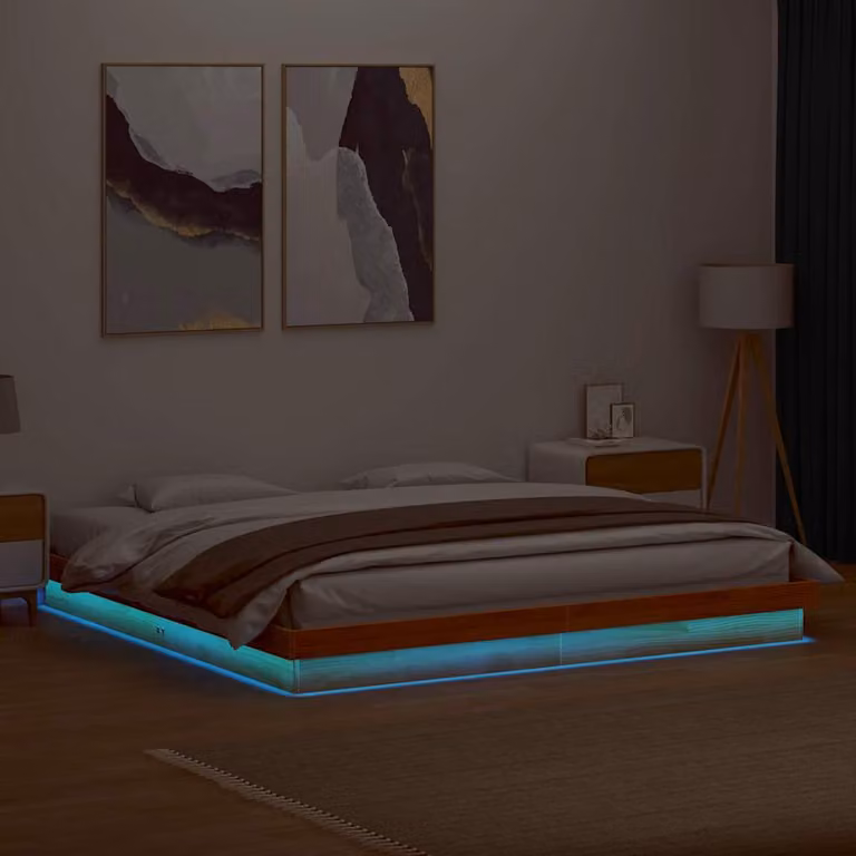 vidaXL Giroletto in Legno Massello di Pino con Illuminazione LED e Porta USB, Marrone Cera, 200 x 200 cm
