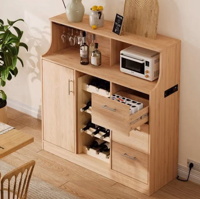 Credenza 120x40x121 cm con LED; presa elettrica; portabottiglie e portacalic