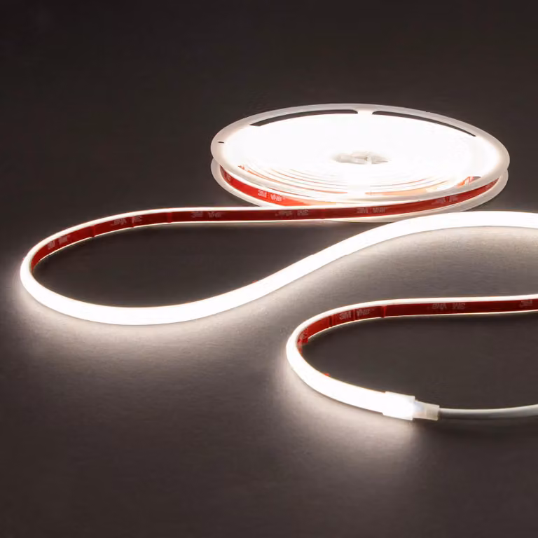 STRISCIA LED RGB ARELUX XTAP, 220V, 13,5W/metro, bobina da 5 metri, 60 LED/metro, resistente ai raggi UV, angolo di emissione 120°, grado di protezione IP67