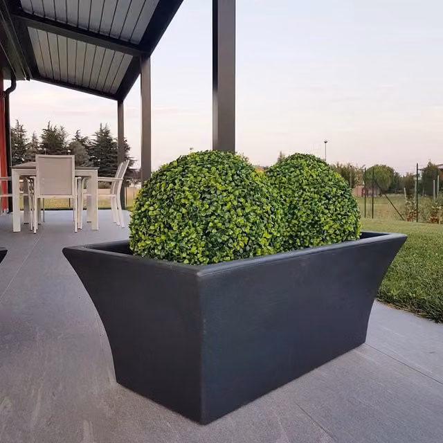 Fioriera Moderna Svasata Garden Italia in Resina Colore Antracite L: 90 cm, P: 35 cm