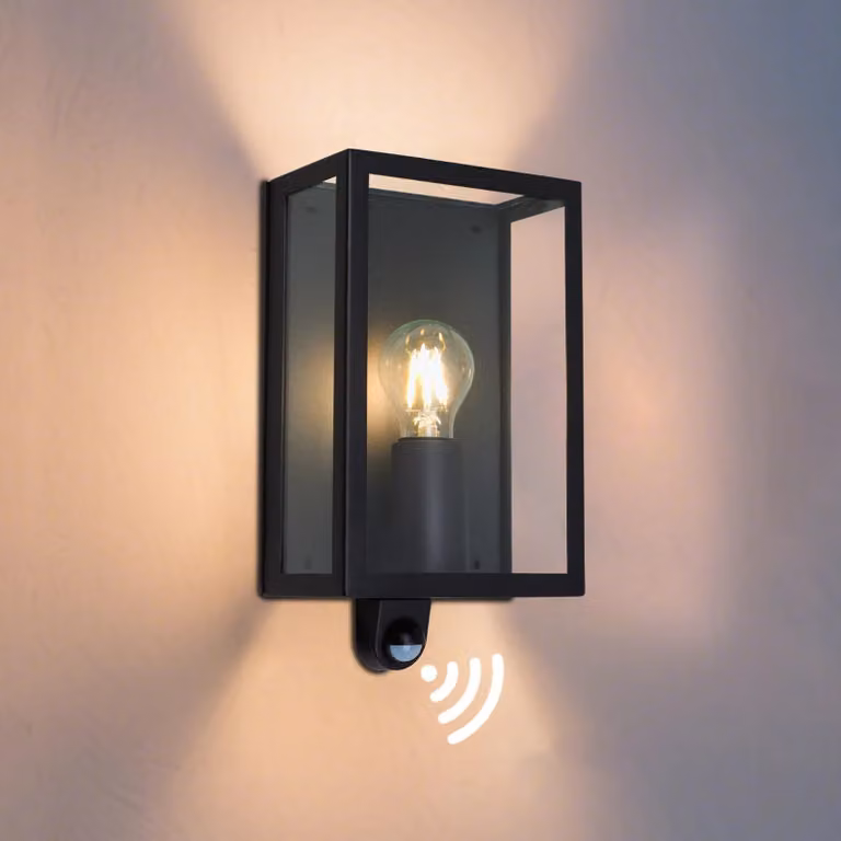 Lampada da parete esterna, attacco E27, grado di protezione IP65, con sensore di movimento, colore nero