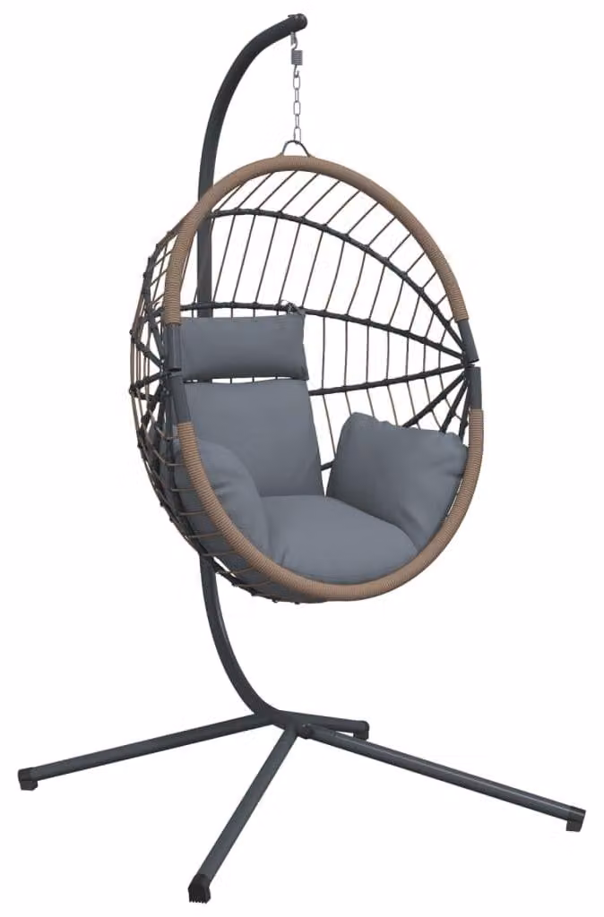Sedia a dondolo a forma di uovo, colore grigio chiaro, realizzata in rattan con struttura in acciaio