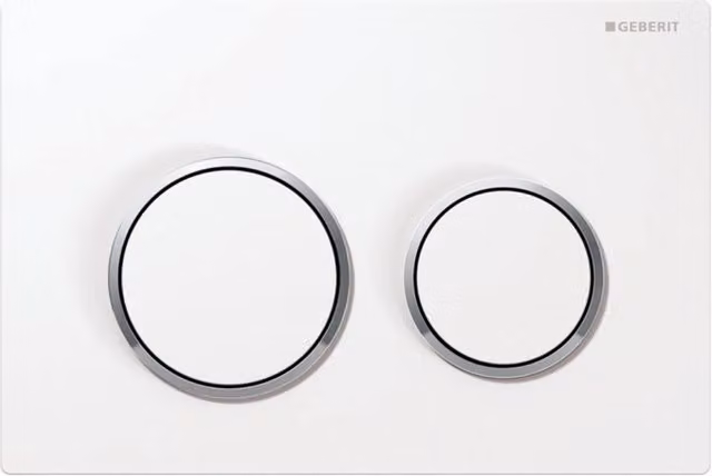 Placca per scarico a due tasti Geberit Modello Omega 20 Bianco con finitura Cromata